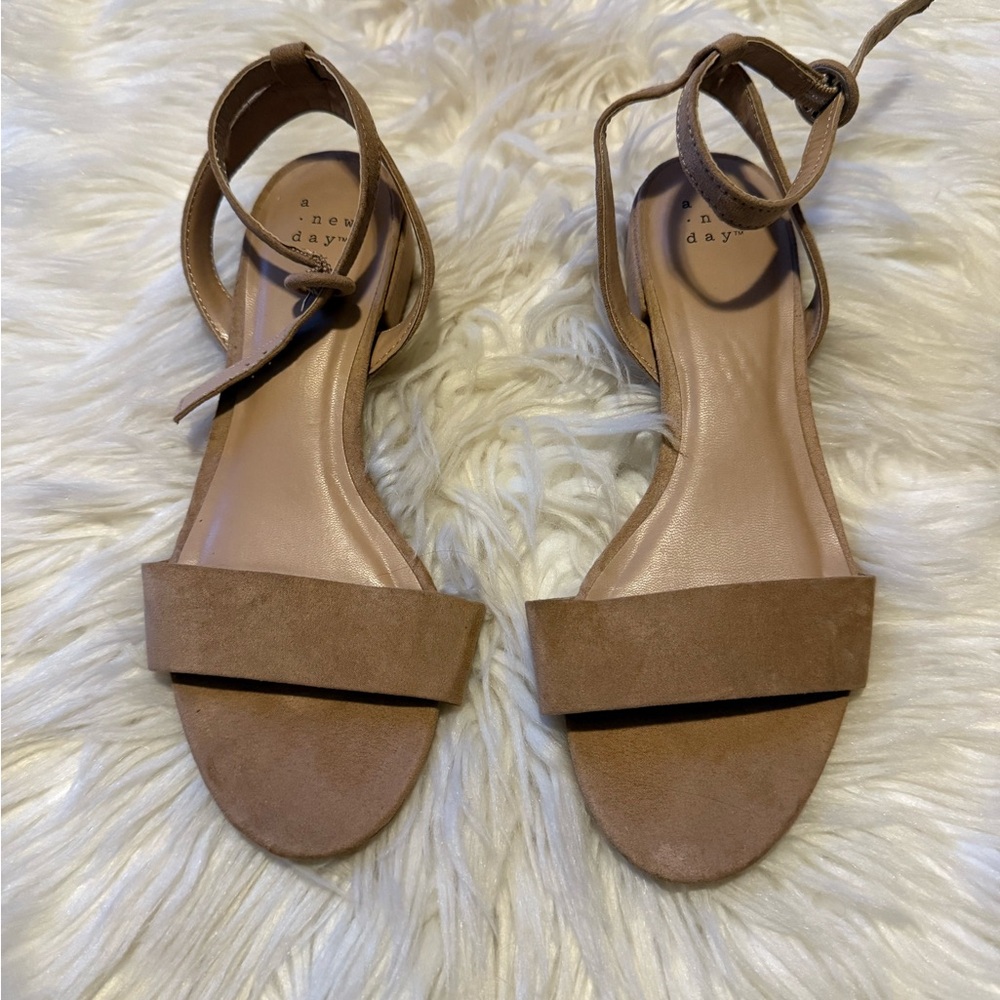 A New Day women's brown strappy sandals